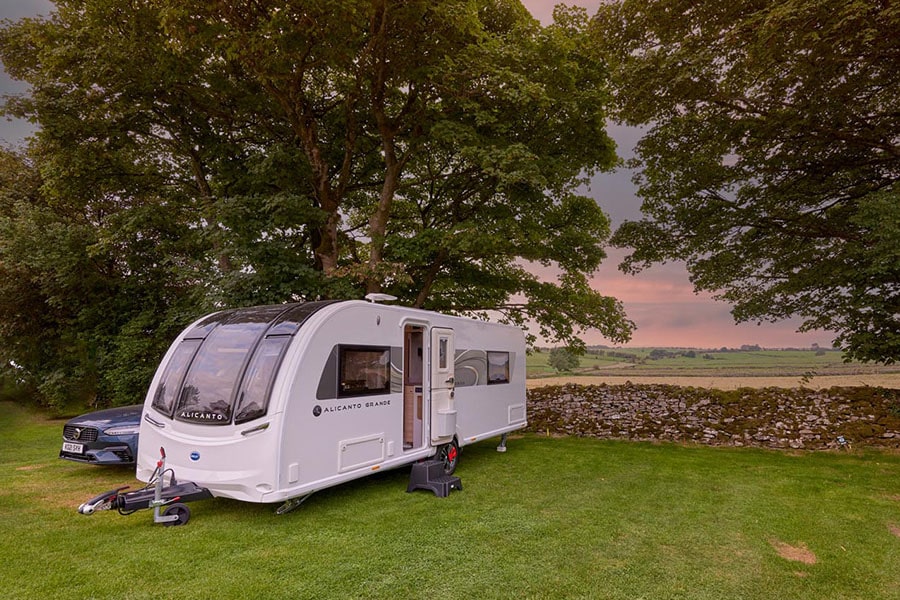 Alicanto touring Caravan